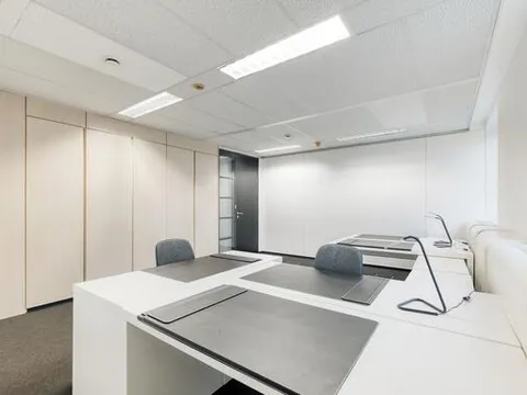 Bureaux privés — Louise 200
