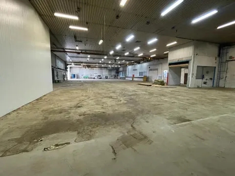 Entrepôt de 1600 m² à louer à Sambreville