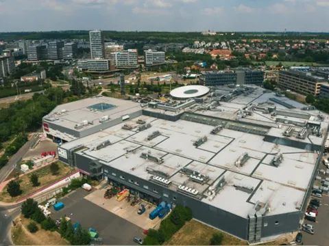 Galerie Butovice Warehouse Park